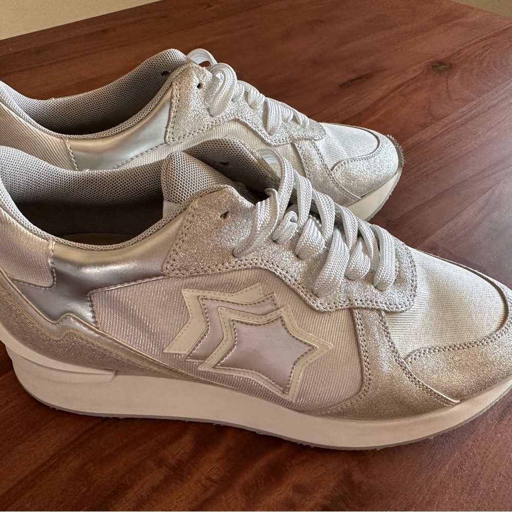 Atlantic Stars White & Silver Glitter Shoes